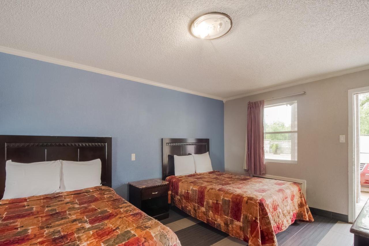 Oyo Hotel Houston I-69 & I-610 외부 사진