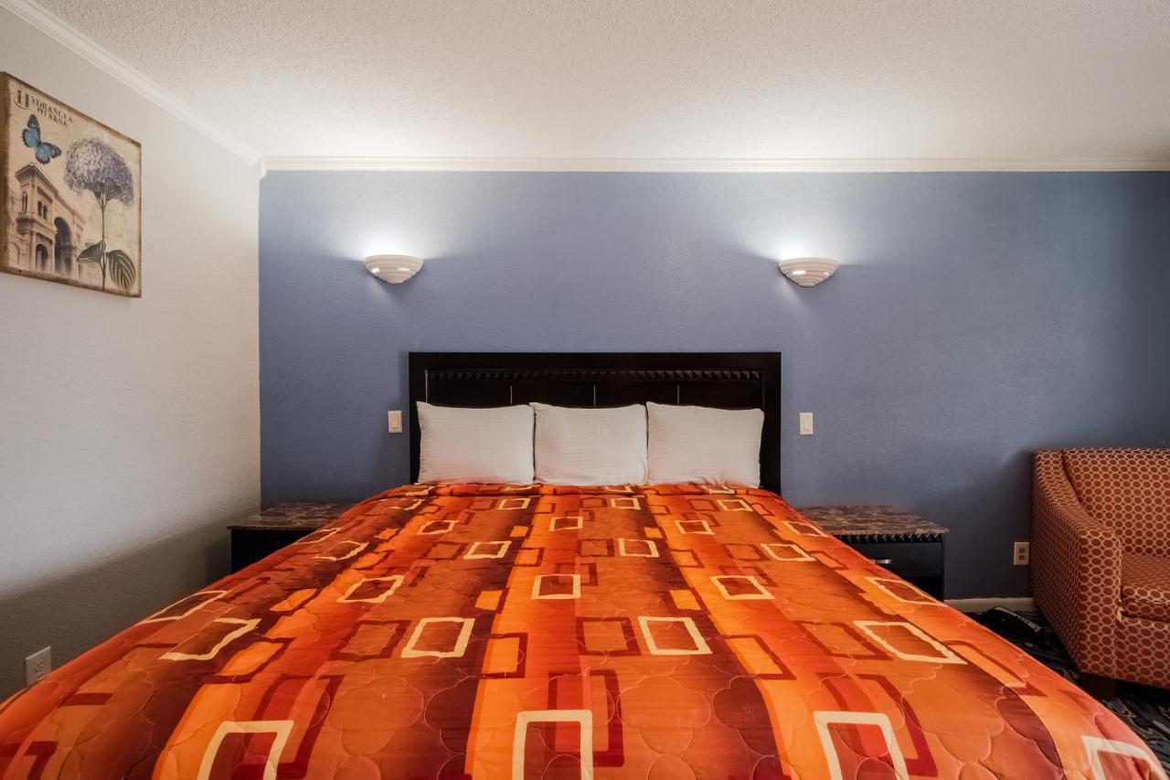 Oyo Hotel Houston I-69 & I-610 외부 사진