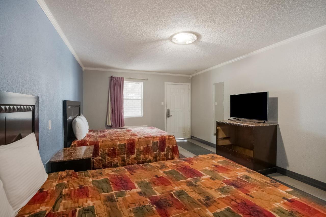 Oyo Hotel Houston I-69 & I-610 외부 사진