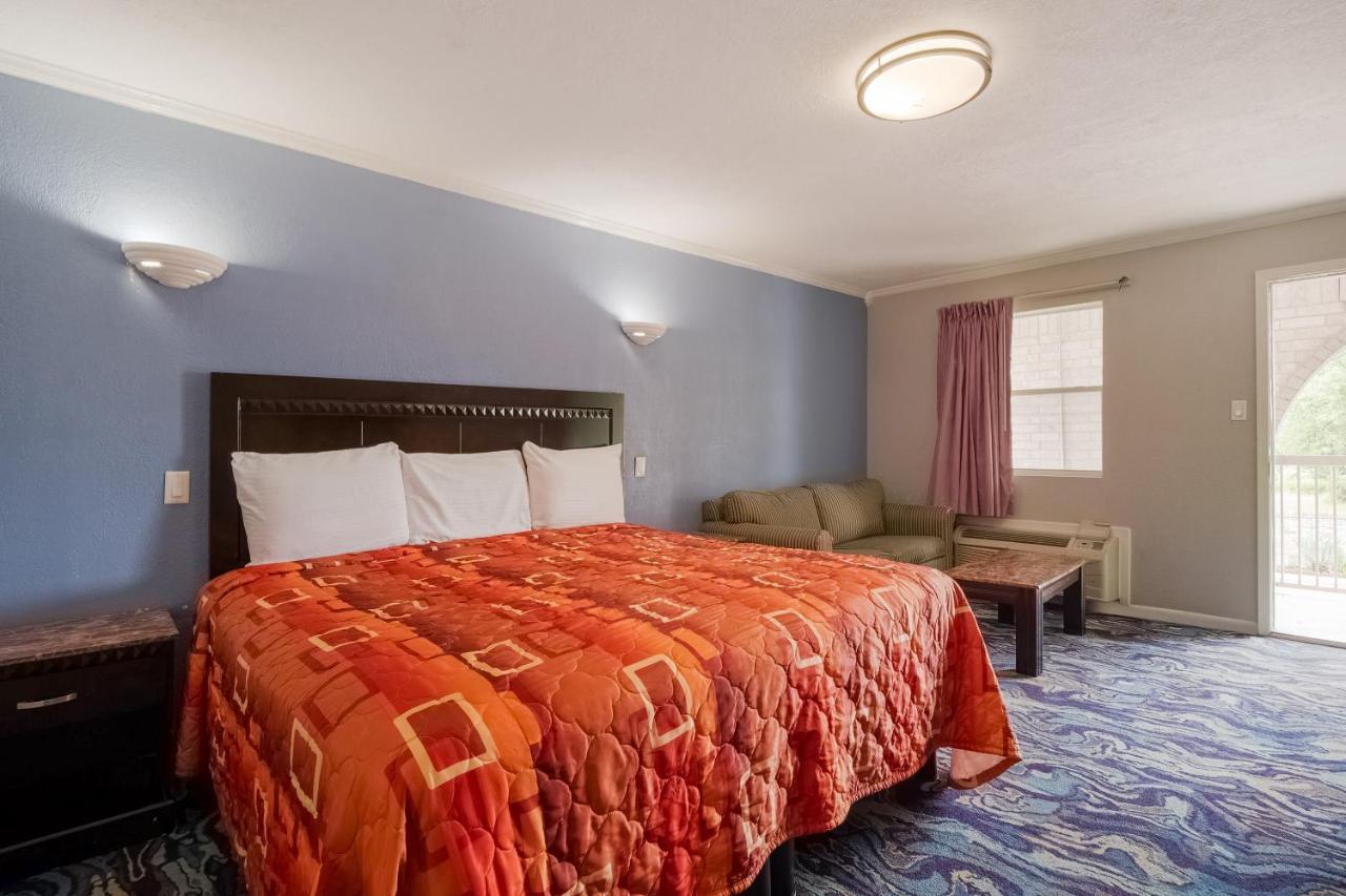 Oyo Hotel Houston I-69 & I-610 외부 사진