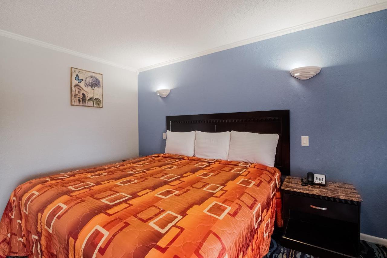 Oyo Hotel Houston I-69 & I-610 외부 사진