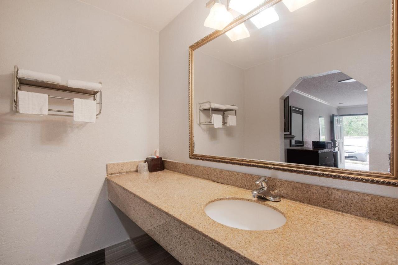 Oyo Hotel Houston I-69 & I-610 외부 사진